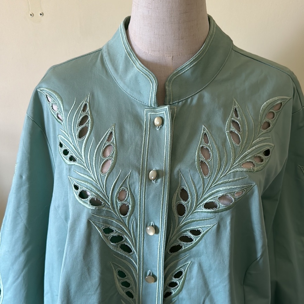 Bob Mackie Open Front Cut-Out Embroidery Jacket NWT - Picture 5 of 9
